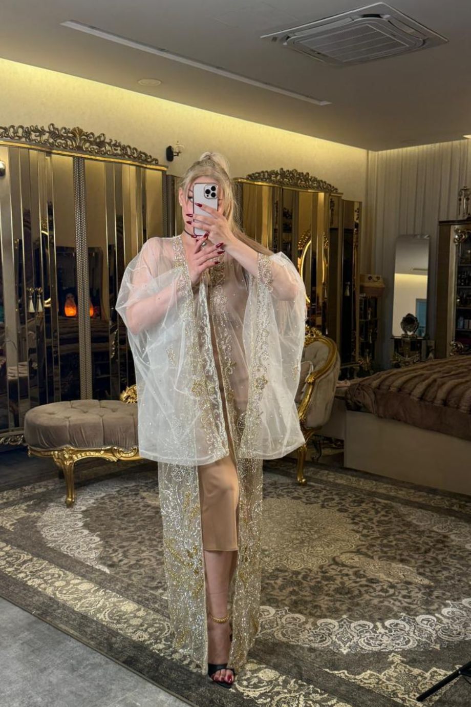 طقم مناسبة فري سايز بشت مع فستان بينصل – أناقة فاخرة لجميع المقاسات