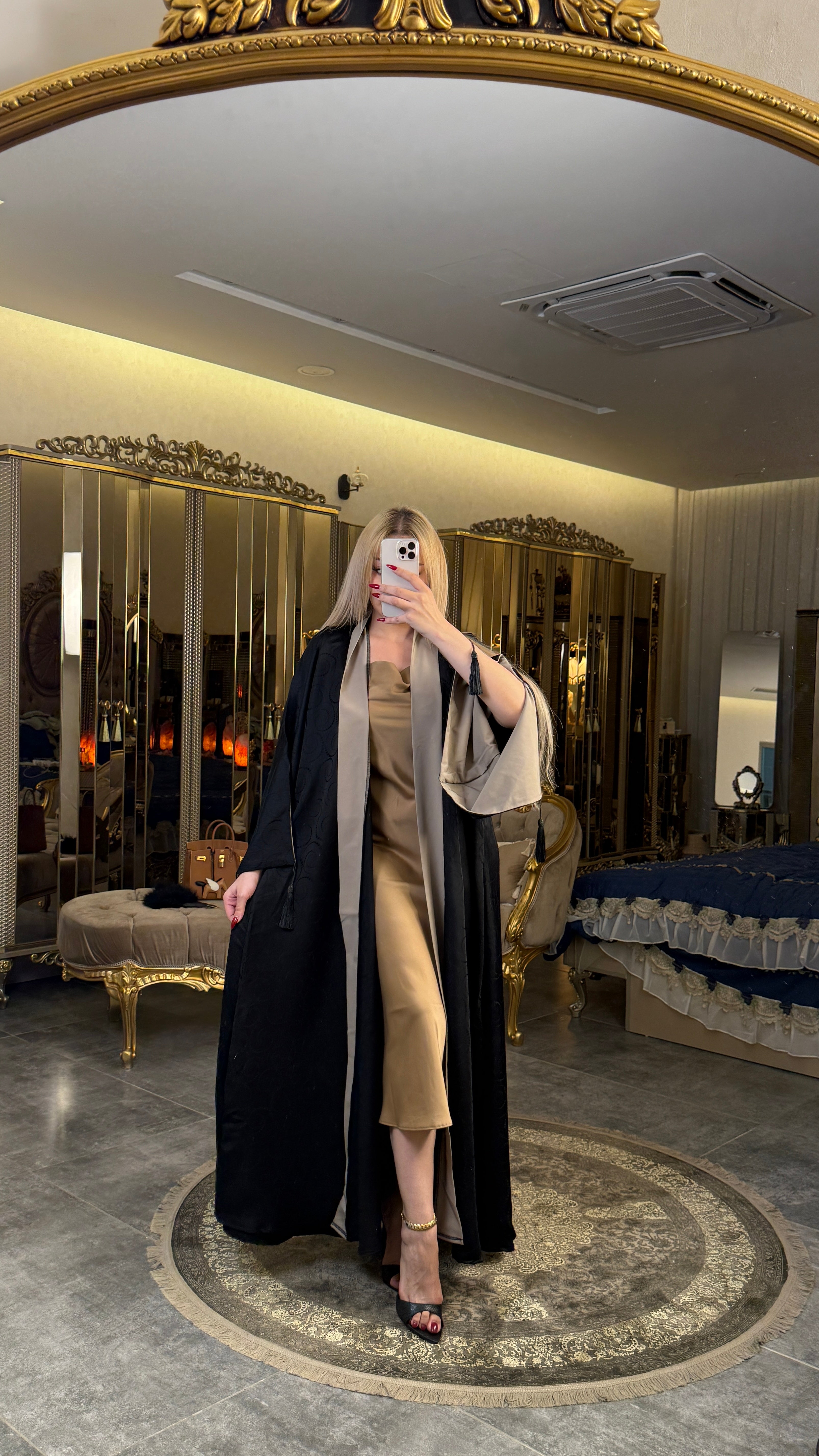 بشت انيق ومميز